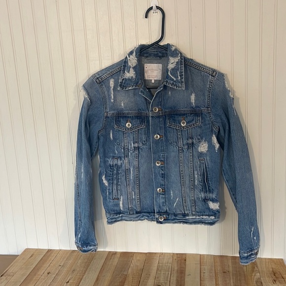Zara Jackets & Blazers - ZARA destroyed denim jacket xs